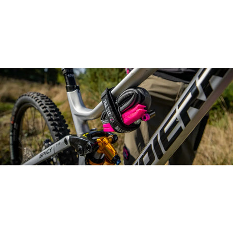 Muc-Off Utility Frame Strap & Waterproof Cargo Bag Bundle - Sykkelveske
