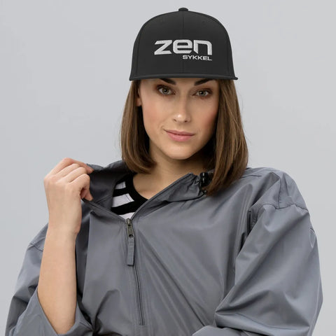 ZEN SNAPBACK CAP BLACK - Klær